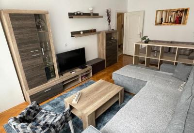 Tommy Apartment